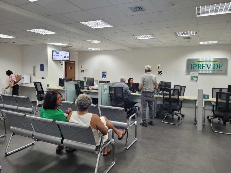 Capa da notícia: Aposentados por invalidez no DF terão que passar por reavaliação periódica